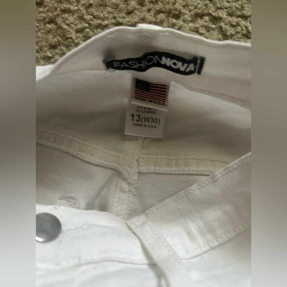 Fashion Nova White Flared Pants Size 13 - Picture 3 of 3
